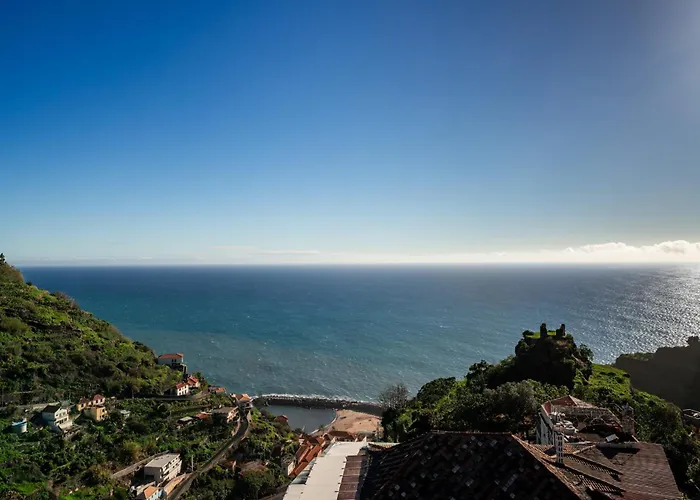 Hills Iv With Sea View Apartmán