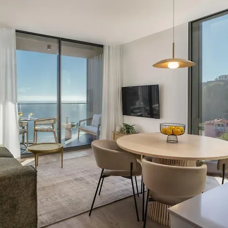 Hills Iv With Sea View Daire *